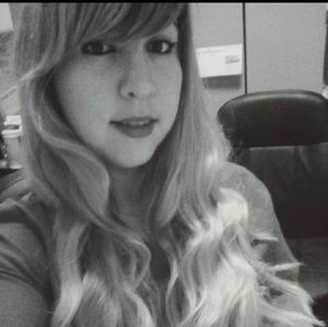 Meet your Posher, Ana